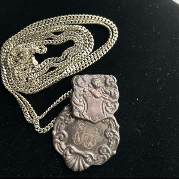 Vintage sterling Silver Knight Medallion necklace luggage Tag - Picture 16 of 16